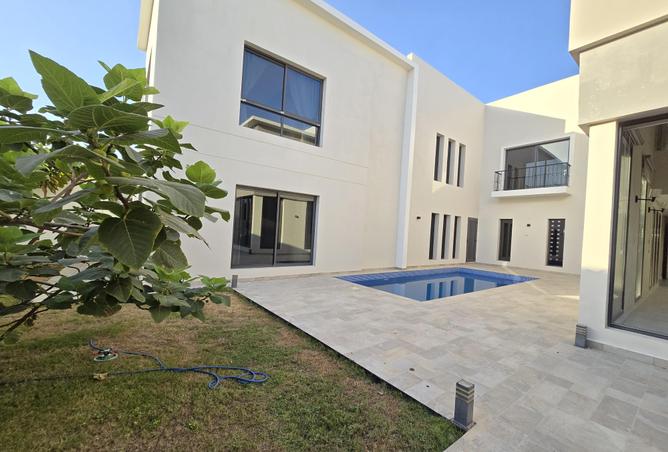 Villa - 4 Bedrooms - 5 Bathrooms for rent in Saar - Northern Governorate