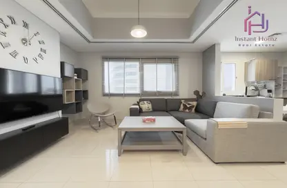 Apartment - 1 Bedroom - 1 Bathroom for rent in Sanabis - Manama - Capital Governorate