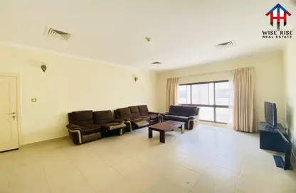 Apartment - 3 Bedrooms - 3 Bathrooms for rent in Um Al Hasam - Manama - Capital Governorate