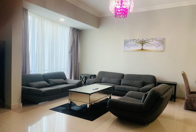 Apartment - 3 Bedrooms - 3 Bathrooms for rent in Al Juffair - Capital Governorate