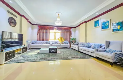 Apartment - 3 Bedrooms - 3 Bathrooms for rent in Al Juffair - Capital Governorate