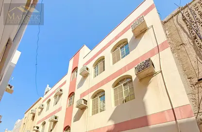 عمارة بالكامل - استوديو للبيع في القضيبية - المنامة - محافظة العاصمة