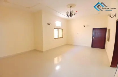 Apartment - 2 Bedrooms - 2 Bathrooms for rent in Busaiteen - Muharraq Governorate