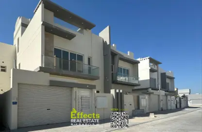 Villa - 4 Bedrooms - 6 Bathrooms for sale in Maqabah - Northern Governorate