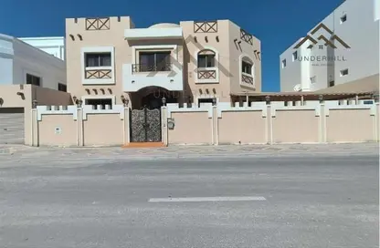 Villa - 4 Bedrooms - 5 Bathrooms for sale in Mahooz - Manama - Capital Governorate