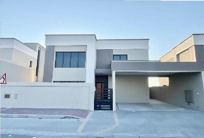 Villa - 4 Bedrooms - 5 Bathrooms for sale in Al Bareh - Diyar Al Muharraq - Muharraq Governorate