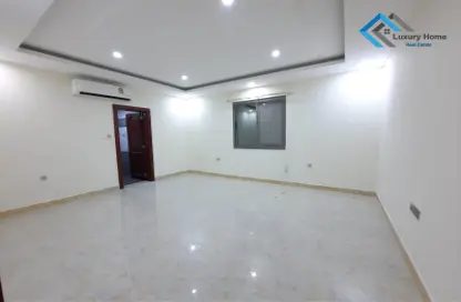 Apartment - 2 Bedrooms - 3 Bathrooms for rent in Hidd - Muharraq Governorate