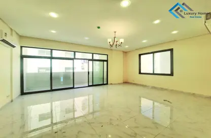 Apartment - 2 Bedrooms - 3 Bathrooms for rent in Hidd - Muharraq Governorate