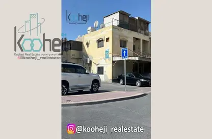 Villa - 6 Bedrooms - 3 Bathrooms for sale in Muharraq - Muharraq Governorate