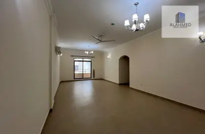 Apartment - 3 Bedrooms - 2 Bathrooms for rent in Hidd - Muharraq Governorate