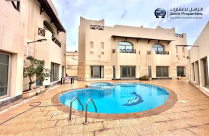 Compound - 3 Bedrooms - 4 Bathrooms for rent in Hidd - Muharraq Governorate