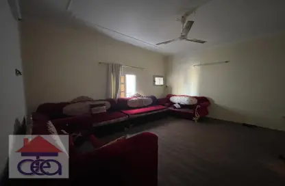 Apartment - 2 Bedrooms - 2 Bathrooms for rent in Jid Ali - Central Governorate