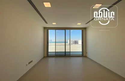 Apartment - 2 Bedrooms - 2 Bathrooms for rent in Hidd - Muharraq Governorate