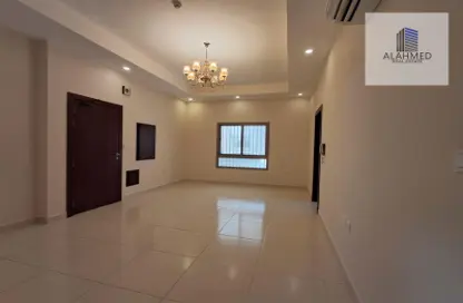 Apartment - 3 Bedrooms - 4 Bathrooms for rent in Busaiteen - Muharraq Governorate