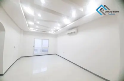 Apartment - 2 Bedrooms - 2 Bathrooms for rent in Hidd - Muharraq Governorate