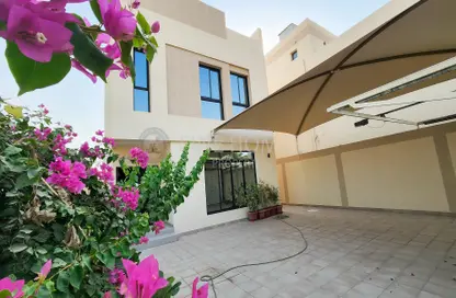 Villa - 4 Bedrooms - 4 Bathrooms for rent in Sanad - Central Governorate