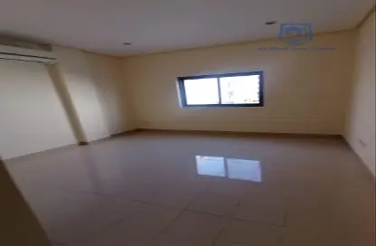 Apartment - 2 Bedrooms - 2 Bathrooms for rent in Hidd - Muharraq Governorate