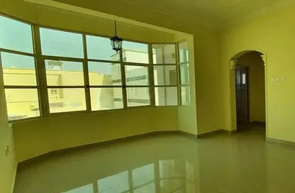 Apartment - 2 Bedrooms - 2 Bathrooms for rent in Galali - Muharraq Governorate