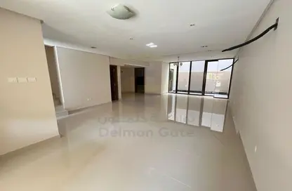 Villa - 3 Bedrooms - 4 Bathrooms for sale in Al Markh - Northern Governorate