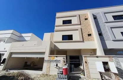 Villa - 5 Bedrooms - 7 Bathrooms for sale in Arad - Muharraq Governorate