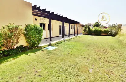 Villa - 4 Bedrooms - 4 Bathrooms for rent in Saar - Northern Governorate