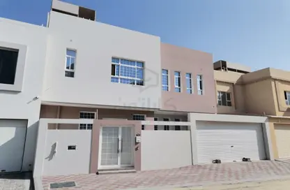 Villa - 4 Bedrooms - 5 Bathrooms for sale in Jid Al Haj - Northern Governorate