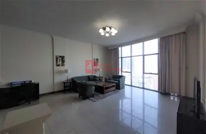 Apartment - 3 Bedrooms - 3 Bathrooms for rent in Al Juffair - Capital Governorate