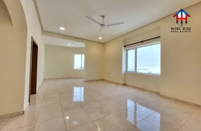 Apartment - 2 Bedrooms - 2 Bathrooms for rent in Janabiya - Northern Governorate