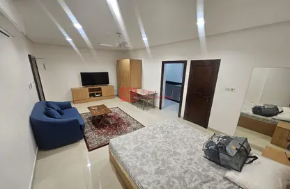 Apartment - 1 Bathroom for rent in Zinj - Manama - Capital Governorate