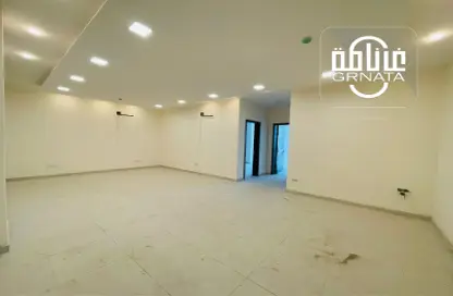 Office Space - Studio - 2 Bathrooms for rent in Maqabah - Northern Governorate