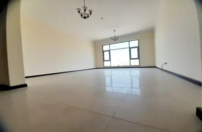 Apartment - 2 Bedrooms - 2 Bathrooms for rent in Um Al Hasam - Manama - Capital Governorate