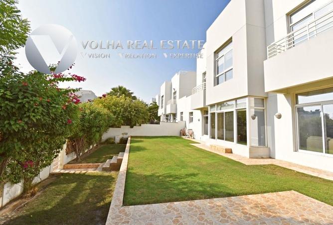 Villa - 4 Bedrooms - 3 Bathrooms for rent in Riffa Views - Riffa - Southern Governorate