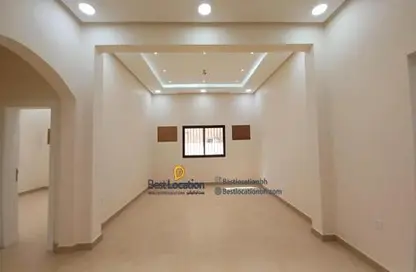 Apartment - 4 Bedrooms - 3 Bathrooms for rent in Bu Kowarah - Riffa - Southern Governorate