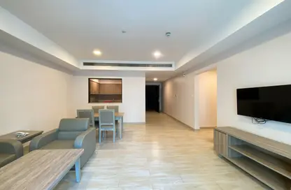 Apartment - 2 Bedrooms - 3 Bathrooms for rent in Al Juffair - Capital Governorate