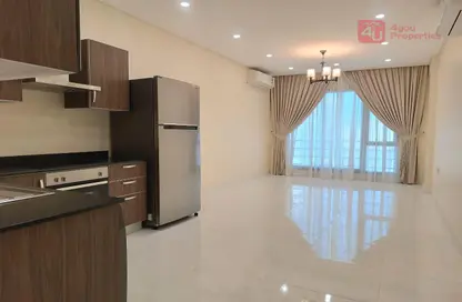 Apartment - 2 Bedrooms - 2 Bathrooms for rent in Al Burhama - Manama - Capital Governorate