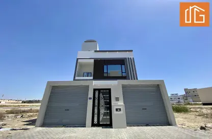 Villa - 4 Bedrooms - 5 Bathrooms for sale in Hamala - Northern Governorate