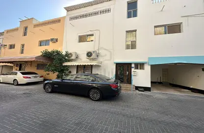 Villa - 5 Bedrooms - 5 Bathrooms for sale in Muharraq - Muharraq Governorate