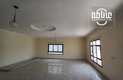 Apartment - 3 Bedrooms - 3 Bathrooms for rent in Tubli - Central Governorate