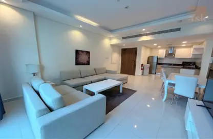 Apartment - 2 Bedrooms - 2 Bathrooms for rent in Al Juffair - Capital Governorate