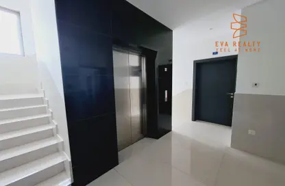 Office Space - Studio - 2 Bathrooms for rent in Busaiteen - Muharraq Governorate