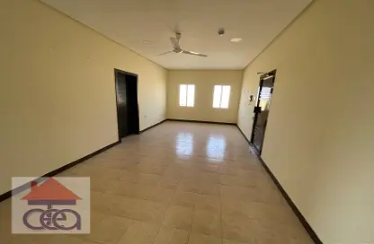 Apartment - 2 Bedrooms - 1 Bathroom for rent in Galali - Muharraq Governorate