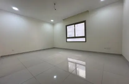 Apartment - 3 Bedrooms - 2 Bathrooms for rent in Hidd - Muharraq Governorate