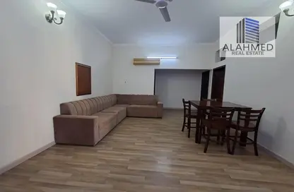 Apartment - 2 Bedrooms - 2 Bathrooms for rent in Um Al Hasam - Manama - Capital Governorate