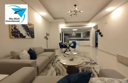 Apartment - 2 Bedrooms - 2 Bathrooms for rent in Sanabis - Manama - Capital Governorate