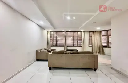 Apartment - 1 Bedroom - 1 Bathroom for rent in Seef - Capital Governorate