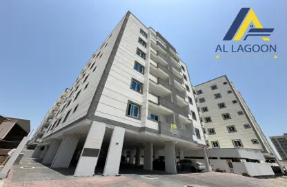 Apartment - 4 Bedrooms - 4 Bathrooms for sale in Al Bahair - Riffa - Southern Governorate