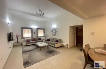 Apartment - 2 Bedrooms - 3 Bathrooms for rent in Sanabis - Manama - Capital Governorate