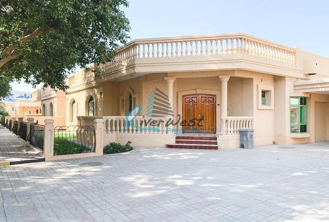 Villa - 3 Bedrooms - 3 Bathrooms for rent in Janabiya - Northern Governorate