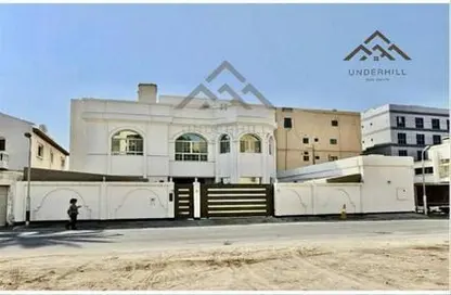 Villa - 5 Bedrooms - 7 Bathrooms for sale in Zinj - Manama - Capital Governorate