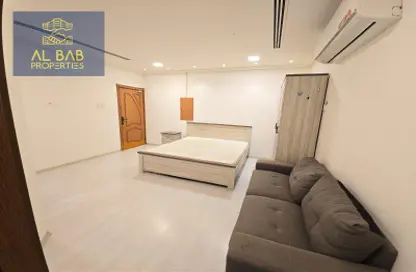 Apartment - Studio - 1 Bathroom for rent in Mahooz - Manama - Capital Governorate